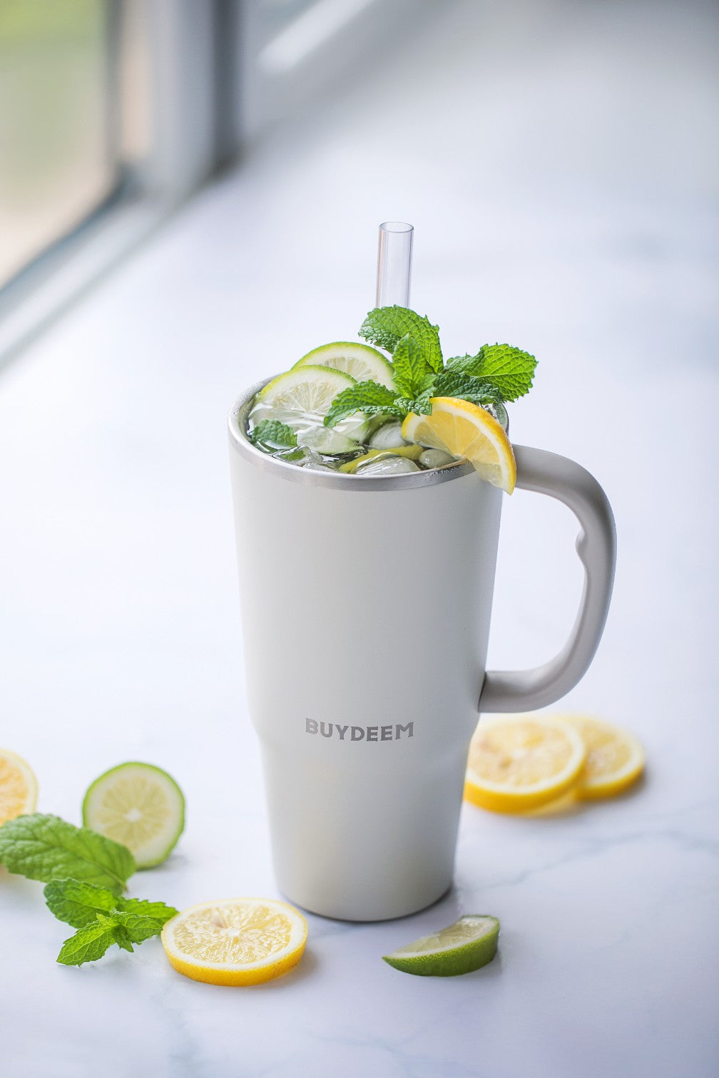 Buydeem DS57 700ml Insulated Tumbler with Straw, Oat White