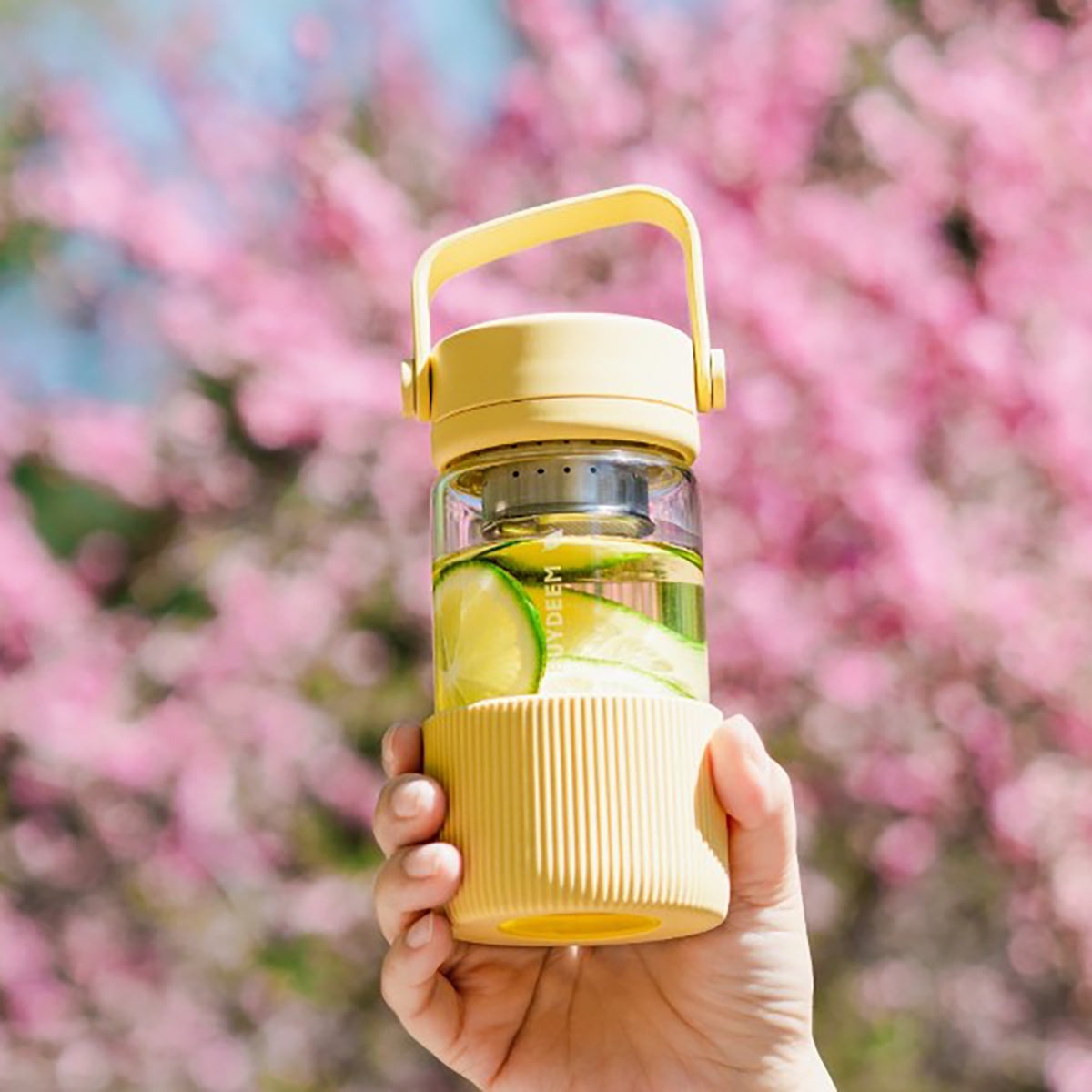 Buydeem DG42 Yellow 300ml Glass Tea Infuser Bottle