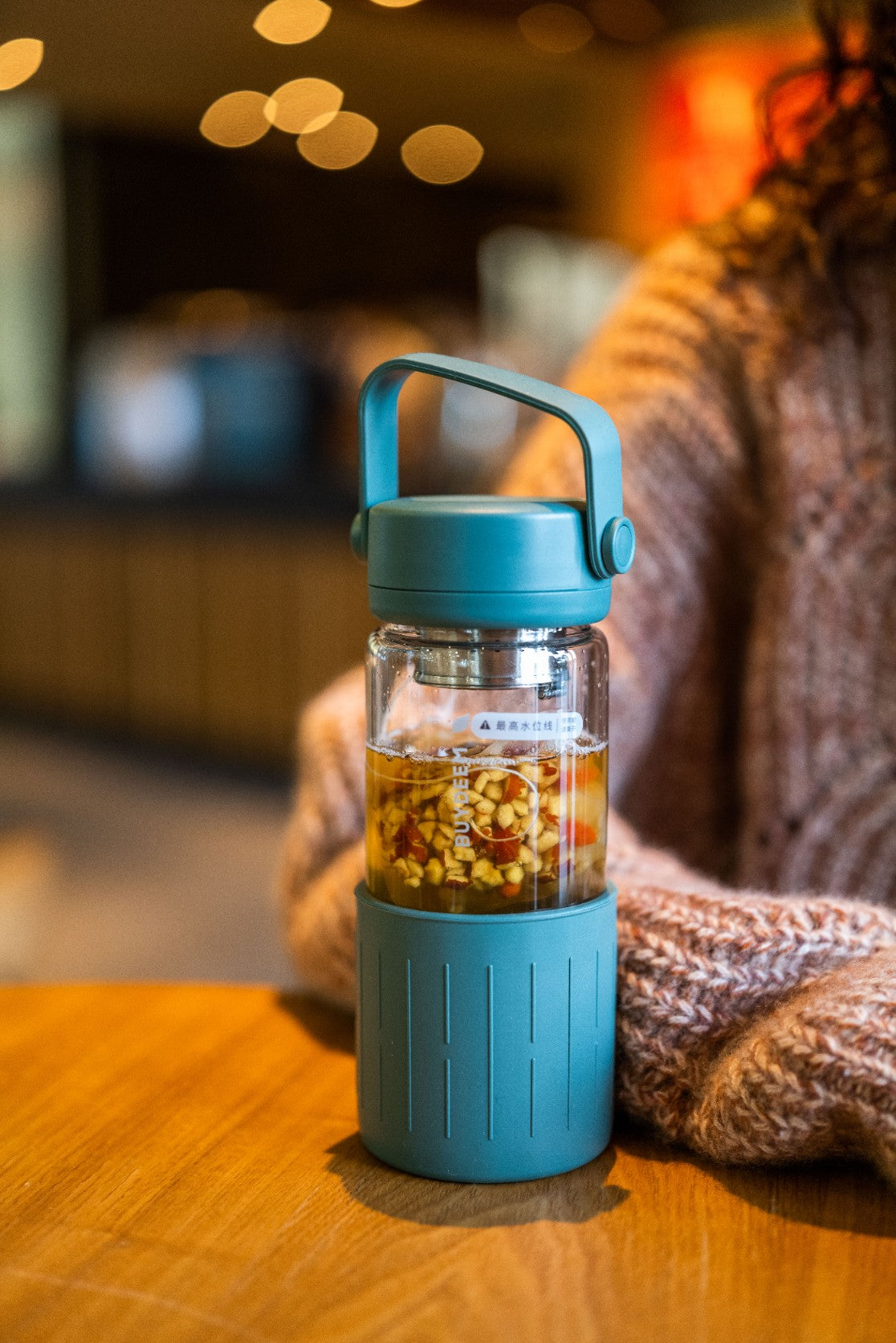 Buydeem DG42 Green Glass Bottle with Tea Infuser 300 ml